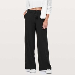 Lululemon wide leg pant